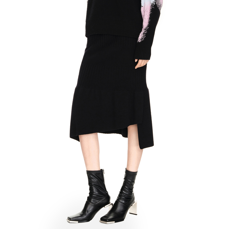 H·GENTEEL荷高23新冬女细条肌理鱼尾毛织肌理半身裙GUD44700635