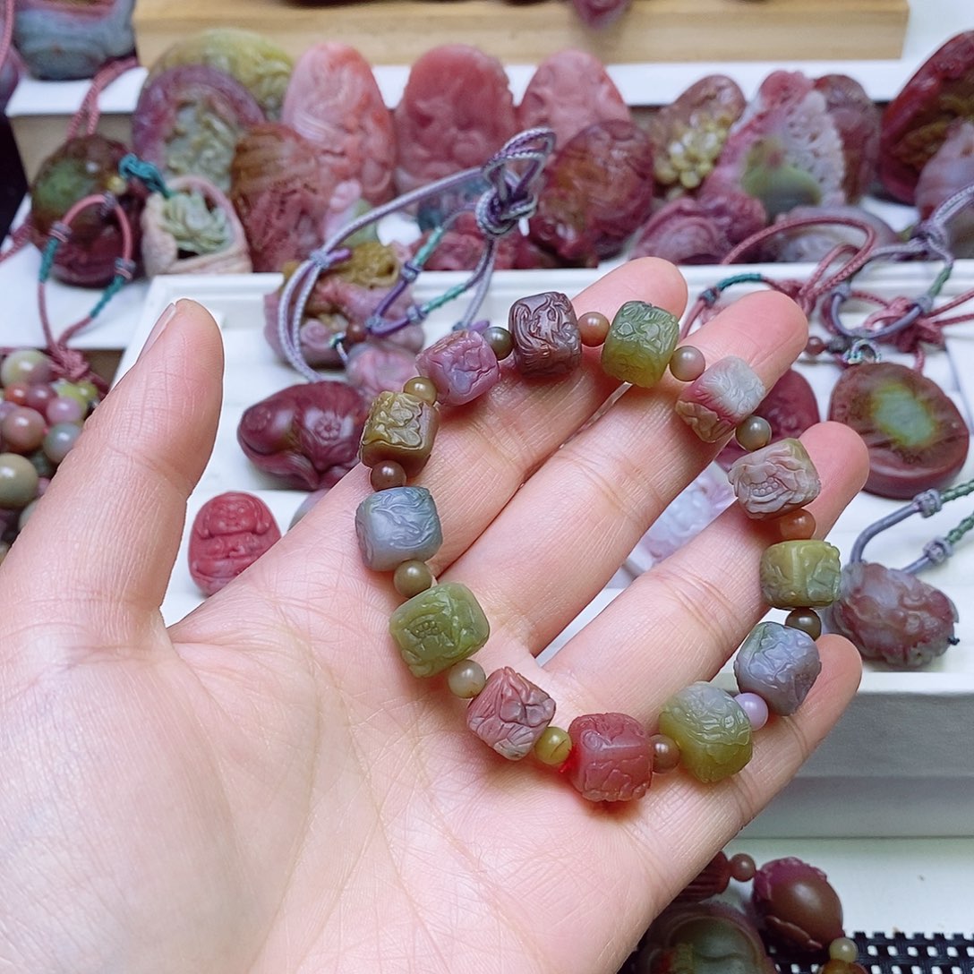 玛瑙/玉髓盐源玛瑙手链未镶嵌