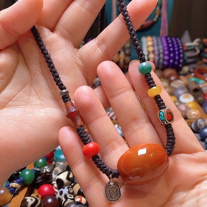 玛瑙/玉髓颈饰未镶嵌