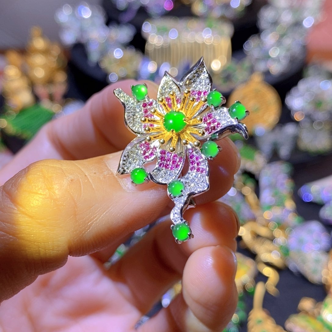 吊坠(不含链)银S925镀金镶嵌翡翠