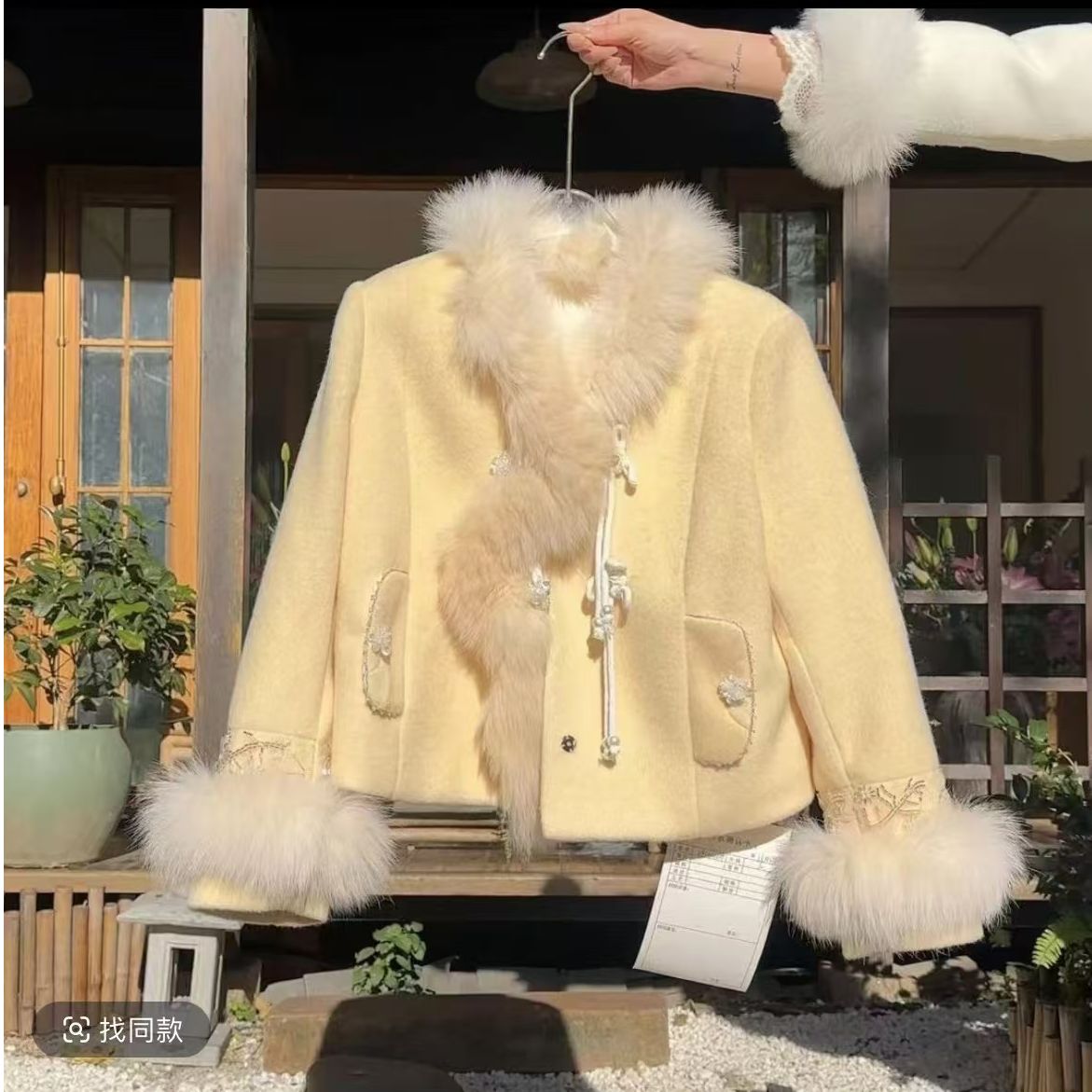 K小姐【法式情长】冬季新款时尚狐狸毛羽绒服预D4YRF8922A