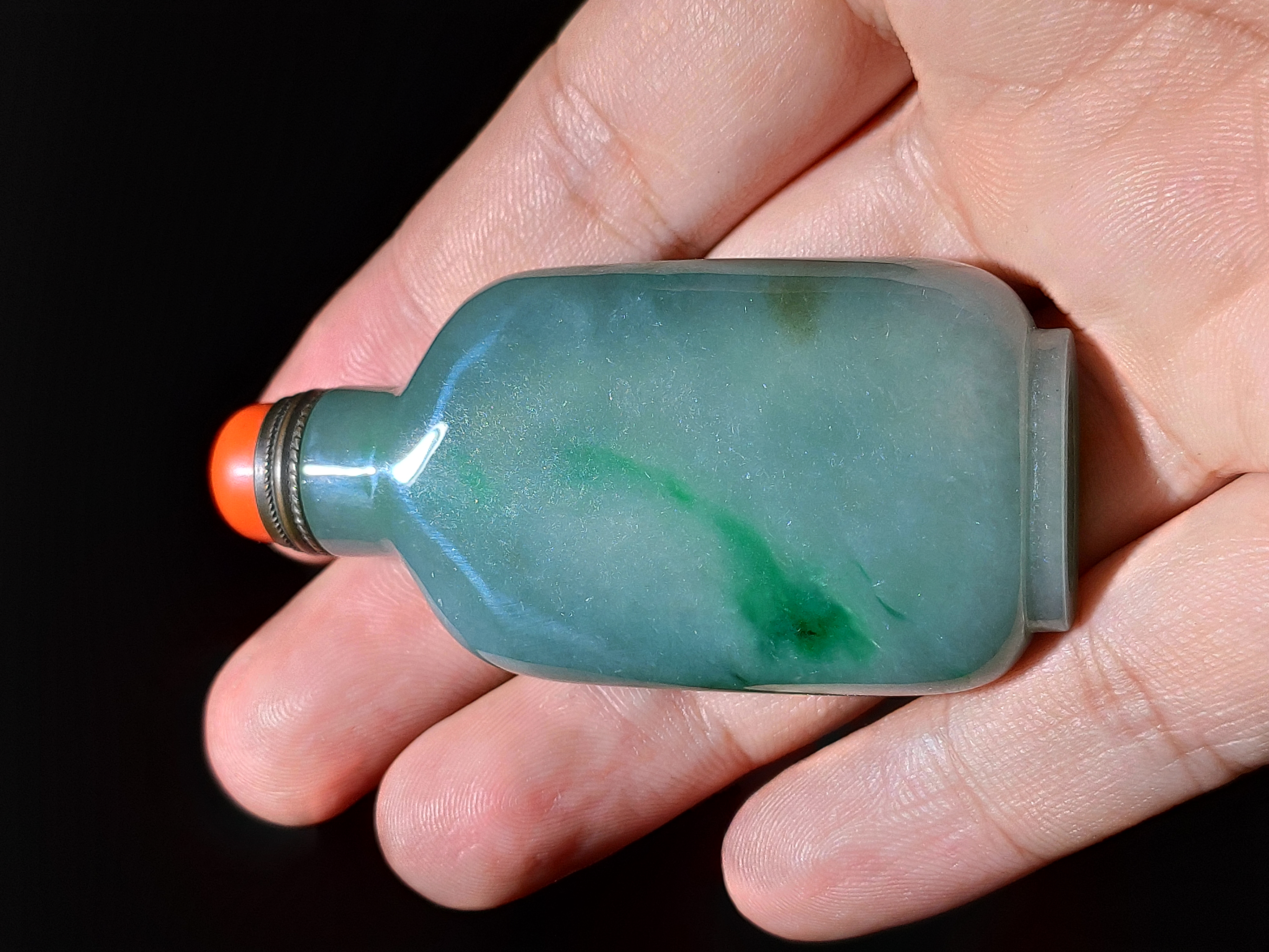 冰种翡翠素面鼻烟壶