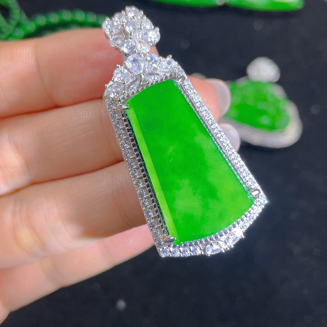 翡翠吊坠(不含链)银S925镶嵌