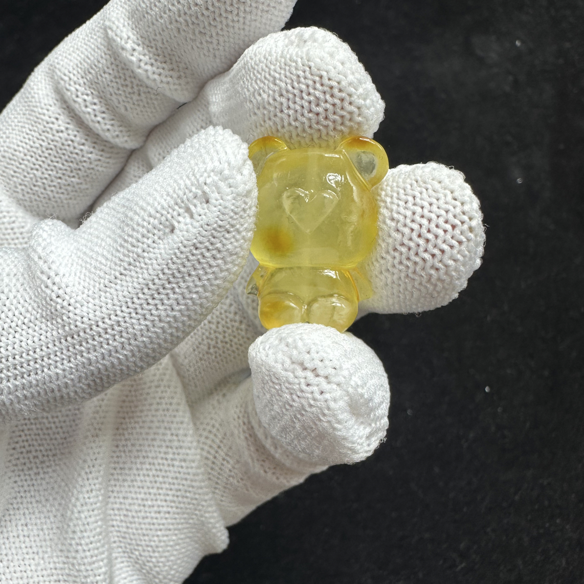 Z1893天然蜜蜡奶黄俏色小熊尺寸16✖️22✖️11无优化