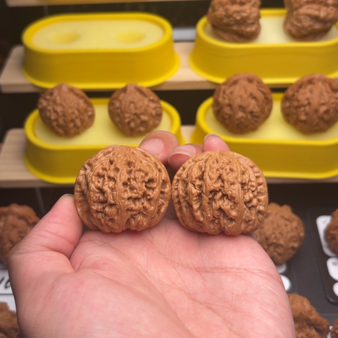 简***、文玩核桃把件41粗筋532