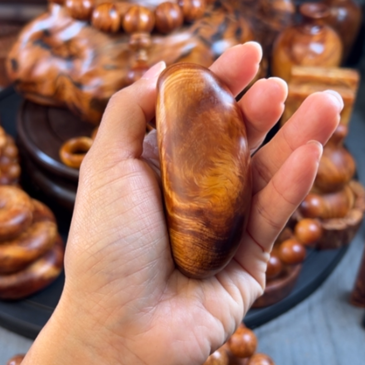 【闪购商品】松木（琥珀木）把件