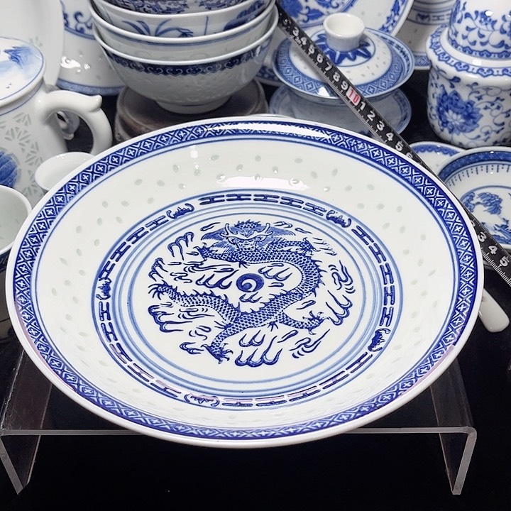 碗青花玲珑九寸龙纹盘