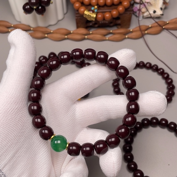 亿***刘手串猴头核桃直切