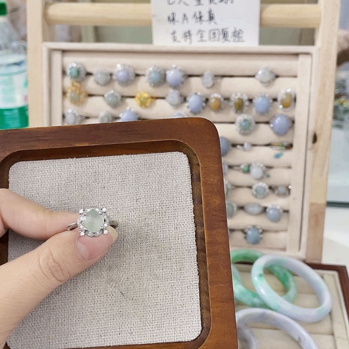 翡翠未镶嵌颈饰天然翡翠Ａ货