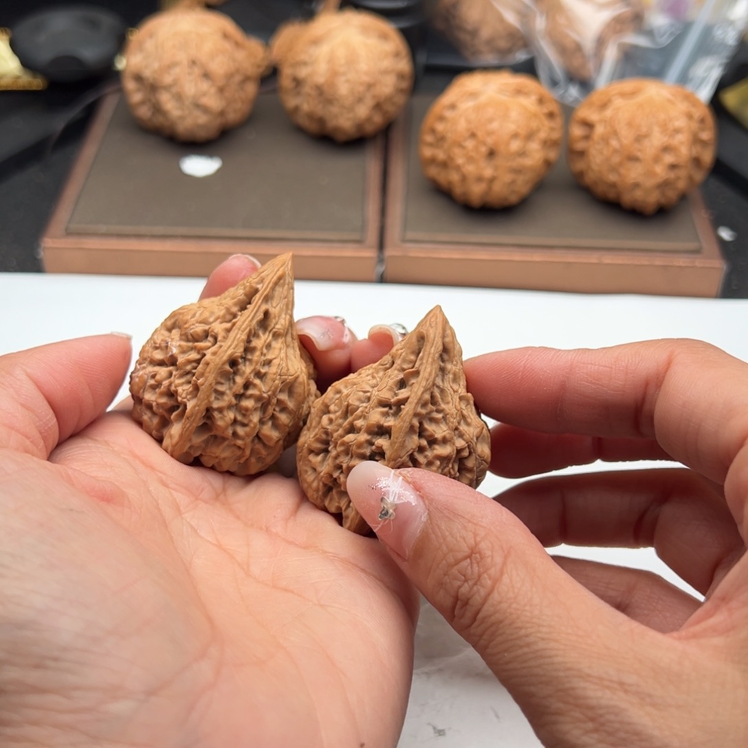 文玩核桃把件座佛