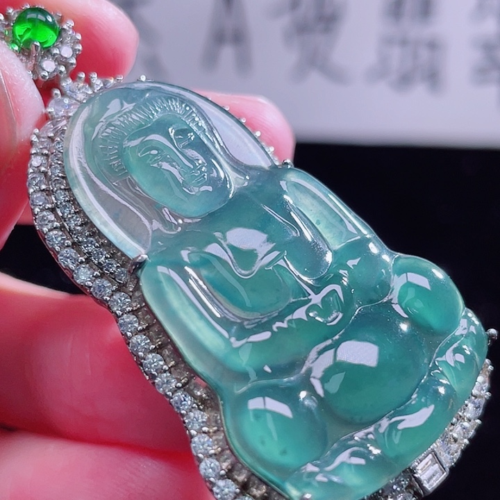 翡翠颈饰未镶嵌9999999999