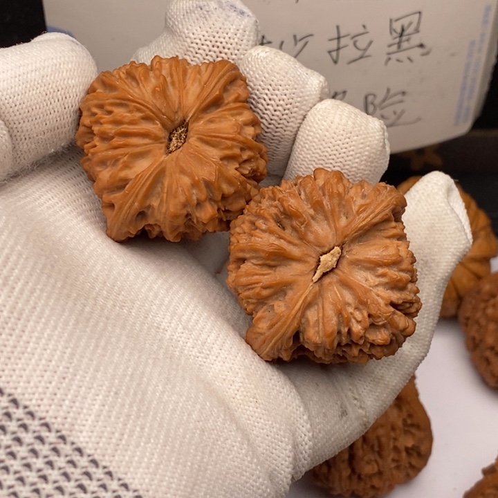 把件文玩核桃碧**山南疆石42