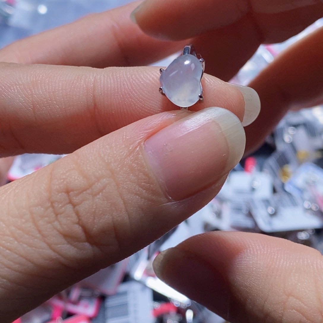 翡翠未镶嵌戒指111