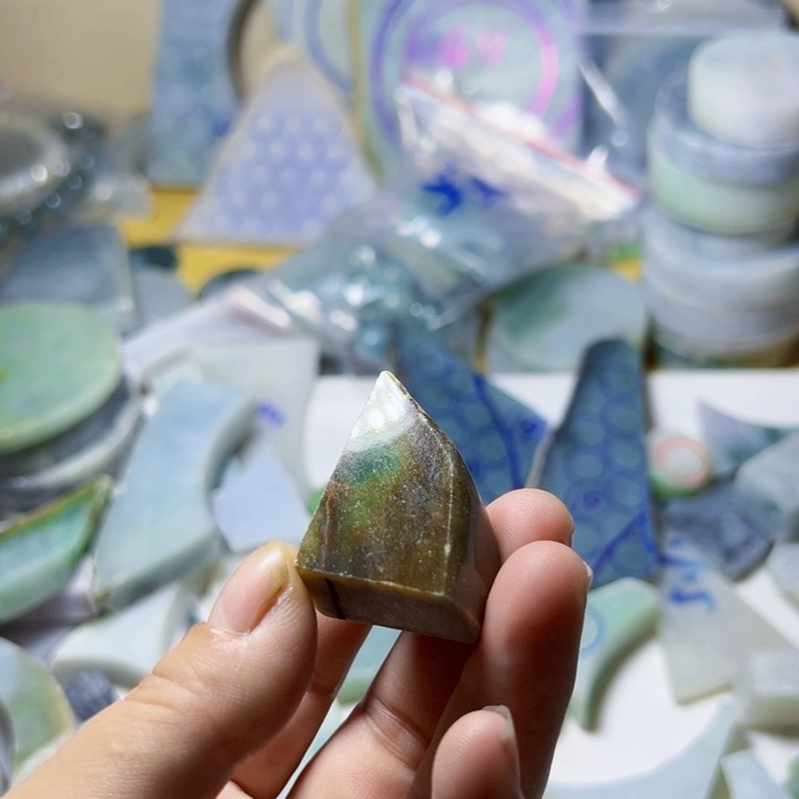 颈饰未镶嵌翡翠翡翠小料