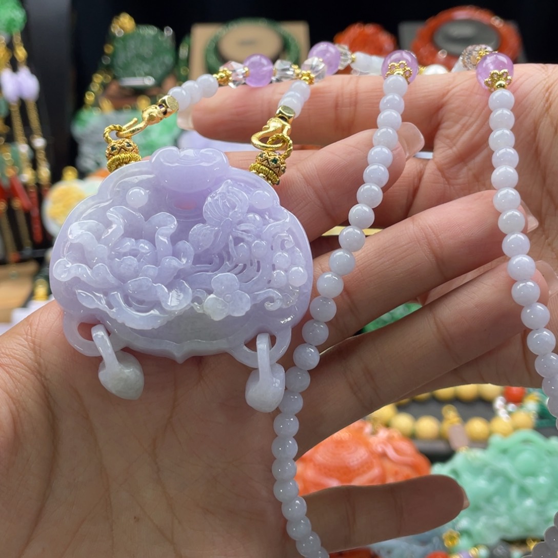 翡翠颈饰未镶嵌代编织