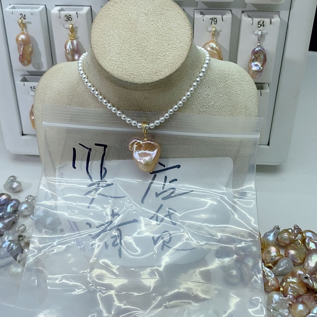 淡水珍珠颈饰合金