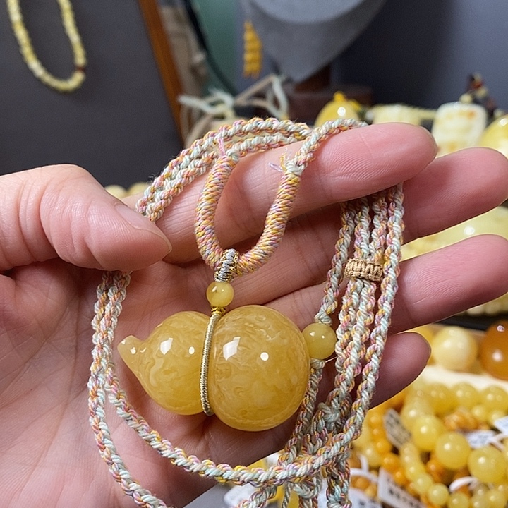 琥珀未镶嵌裸石葫芦
