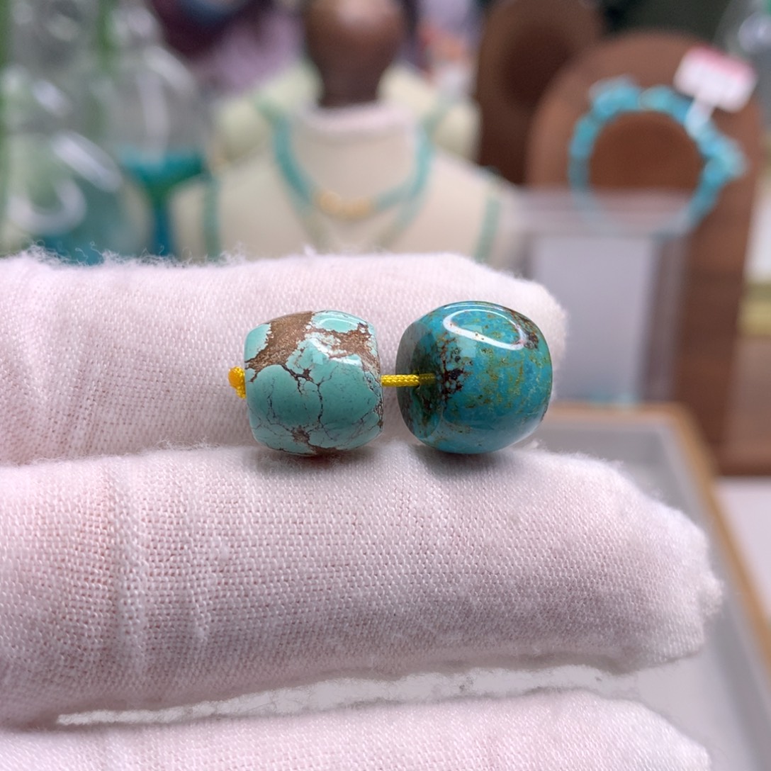 绿松石未镶嵌饰品