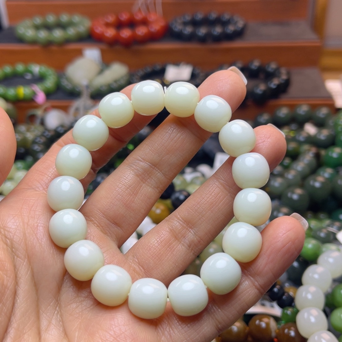 和田玉未镶嵌手链