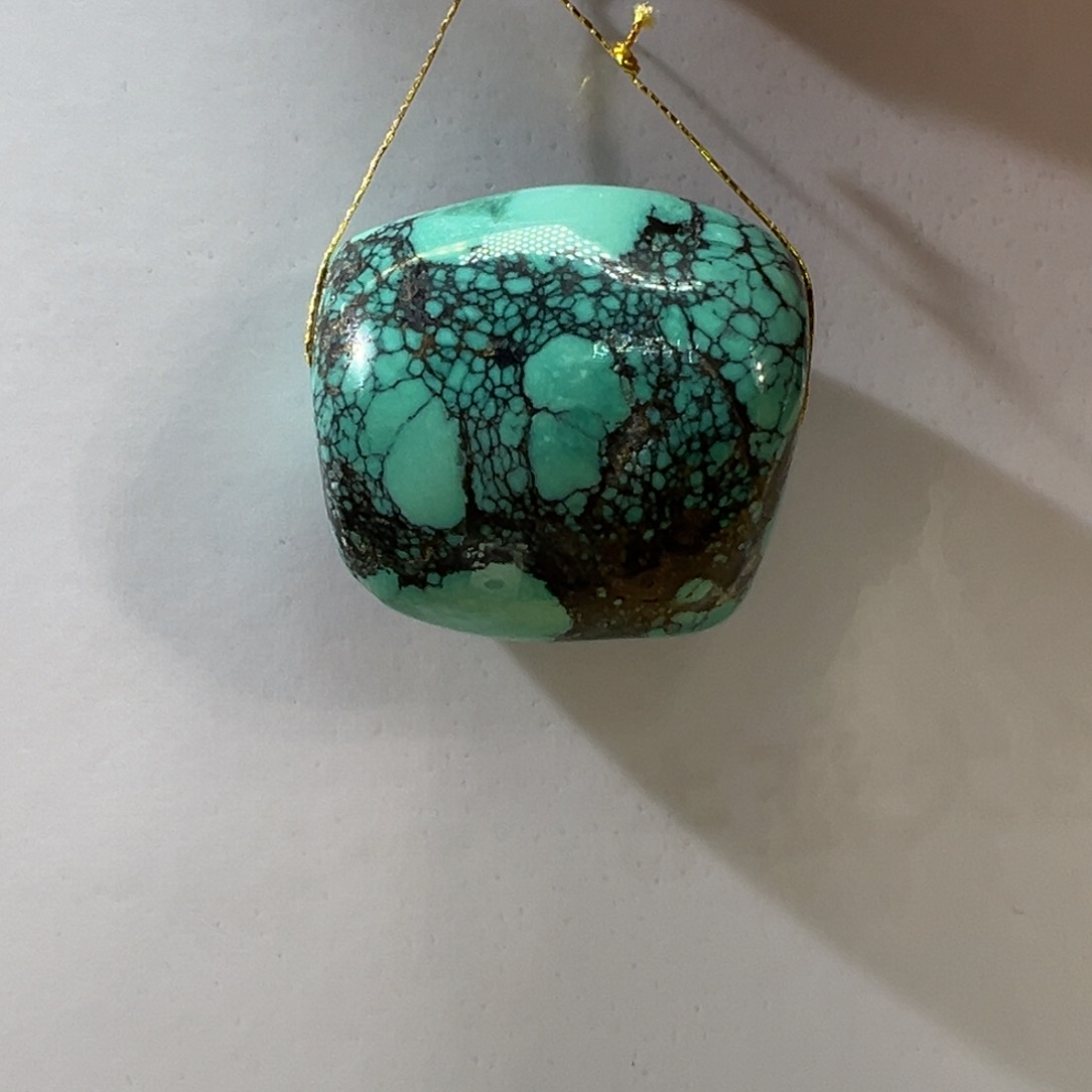 绿松石未镶嵌挂件