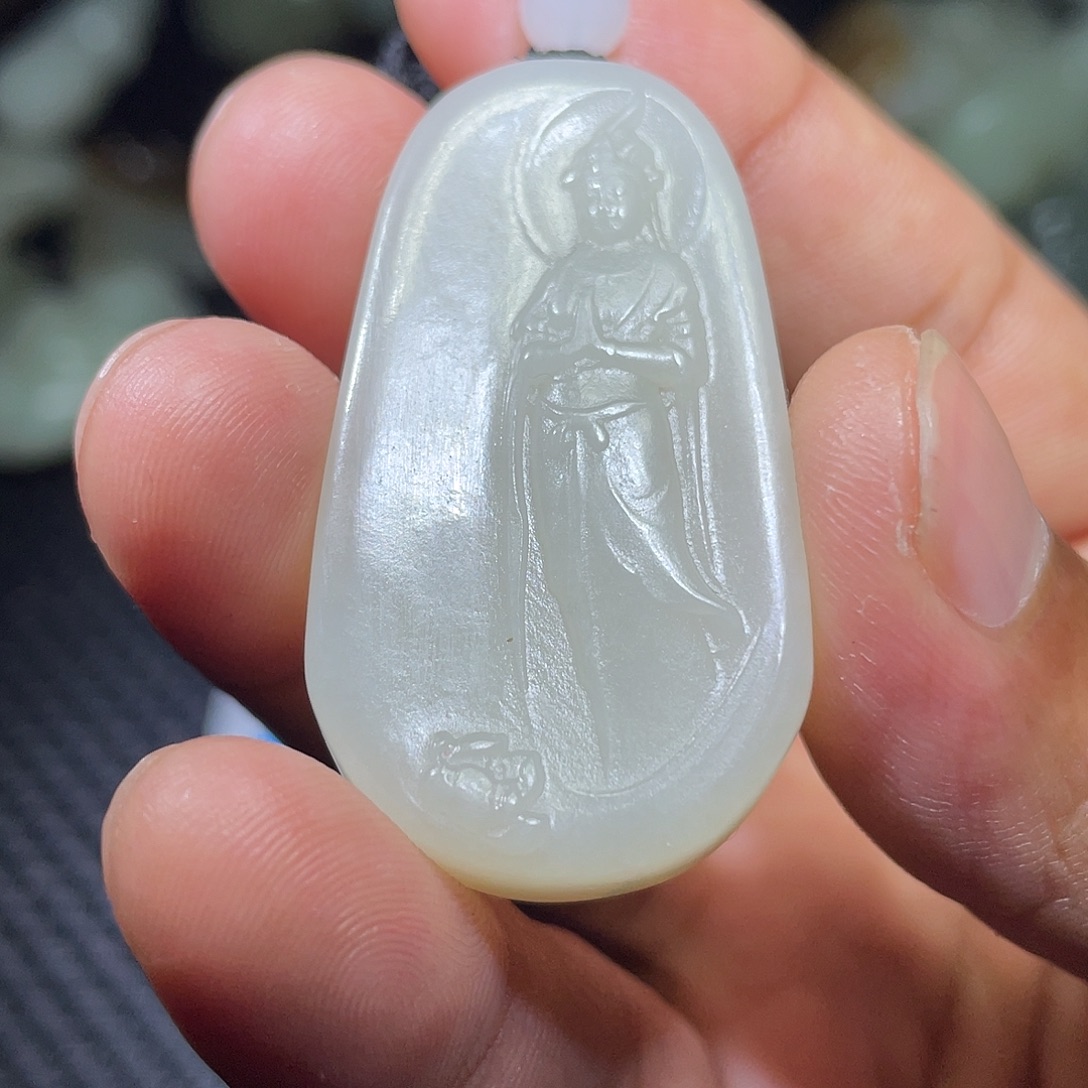 和田玉未镶嵌颈饰