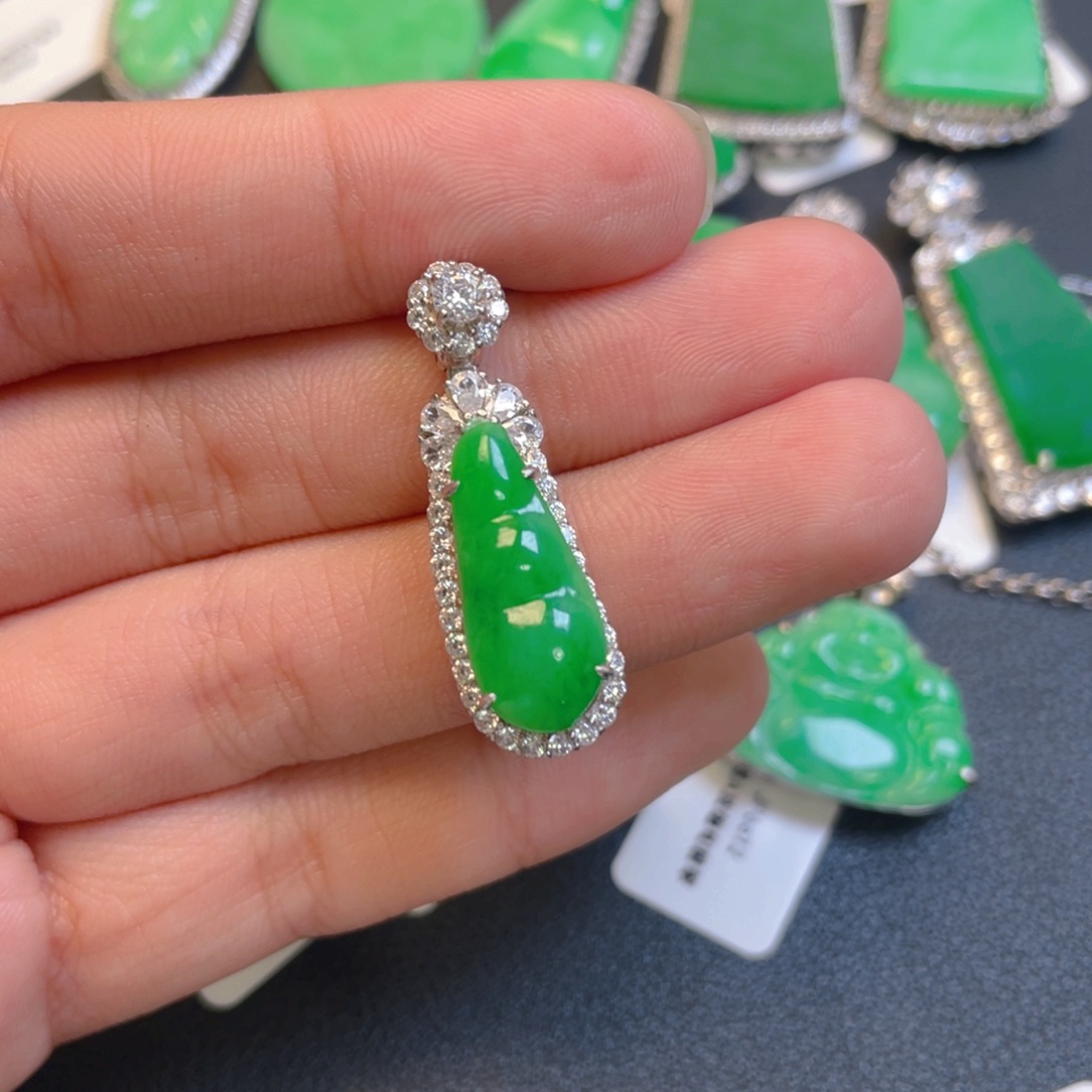 梧***翡翠银S925镶嵌吊坠(不含链)
