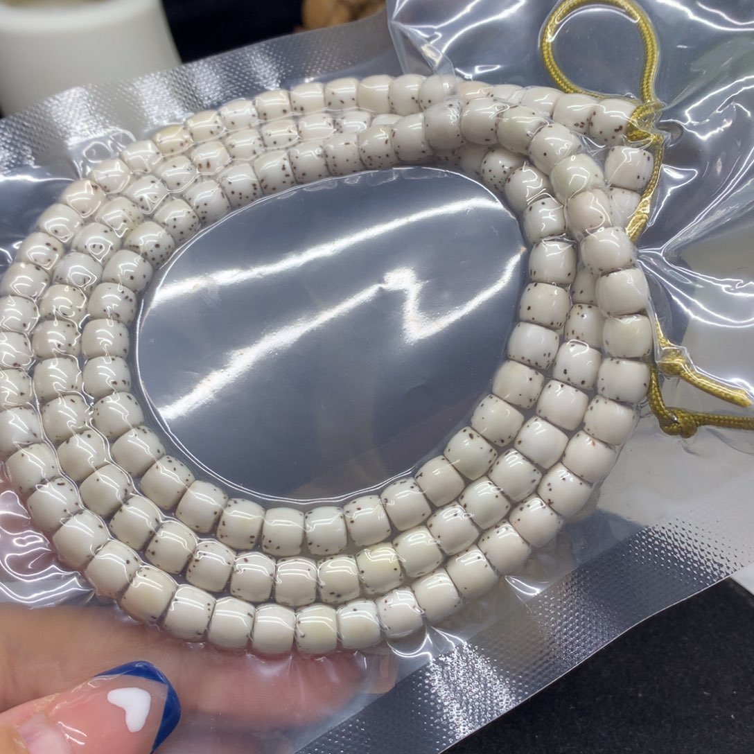 星月菩提手串孟****n颜壹6/7