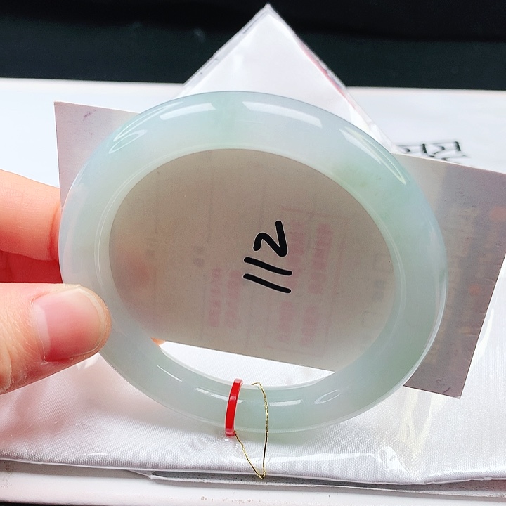 翡翠手镯未镶嵌59圈口