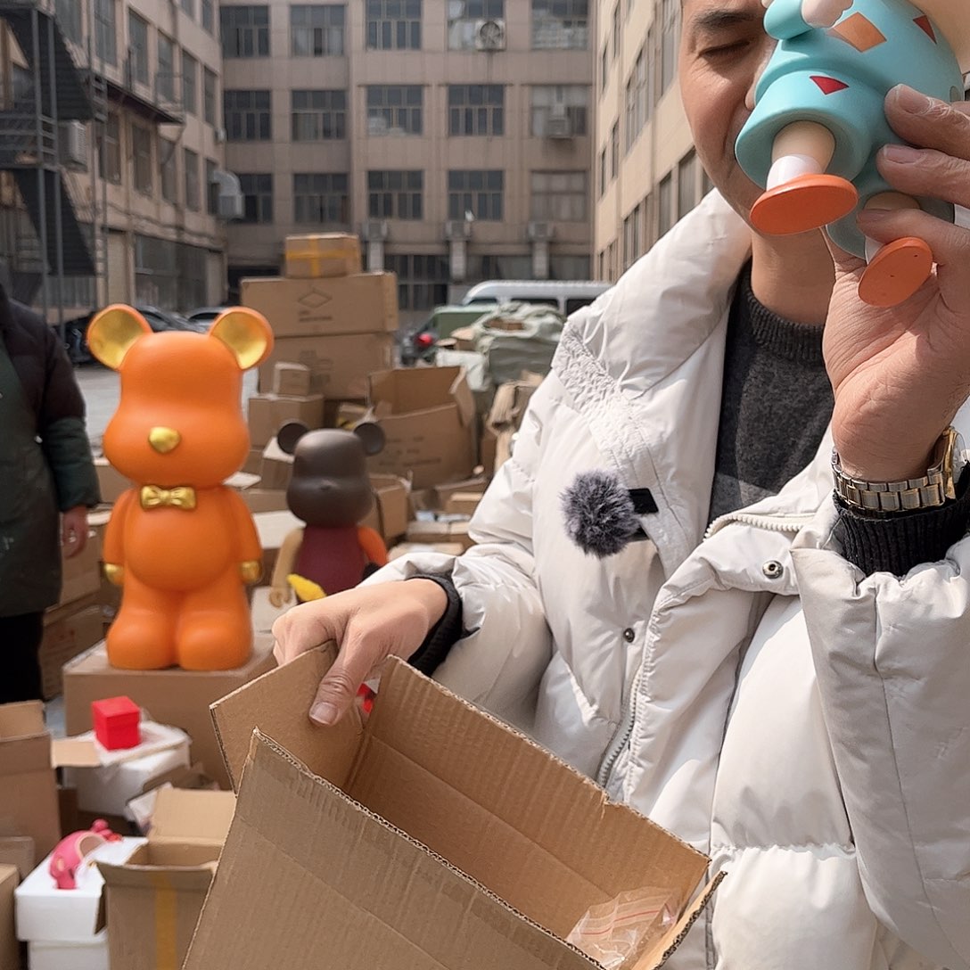 树脂小新蓝摆件的时候摆件