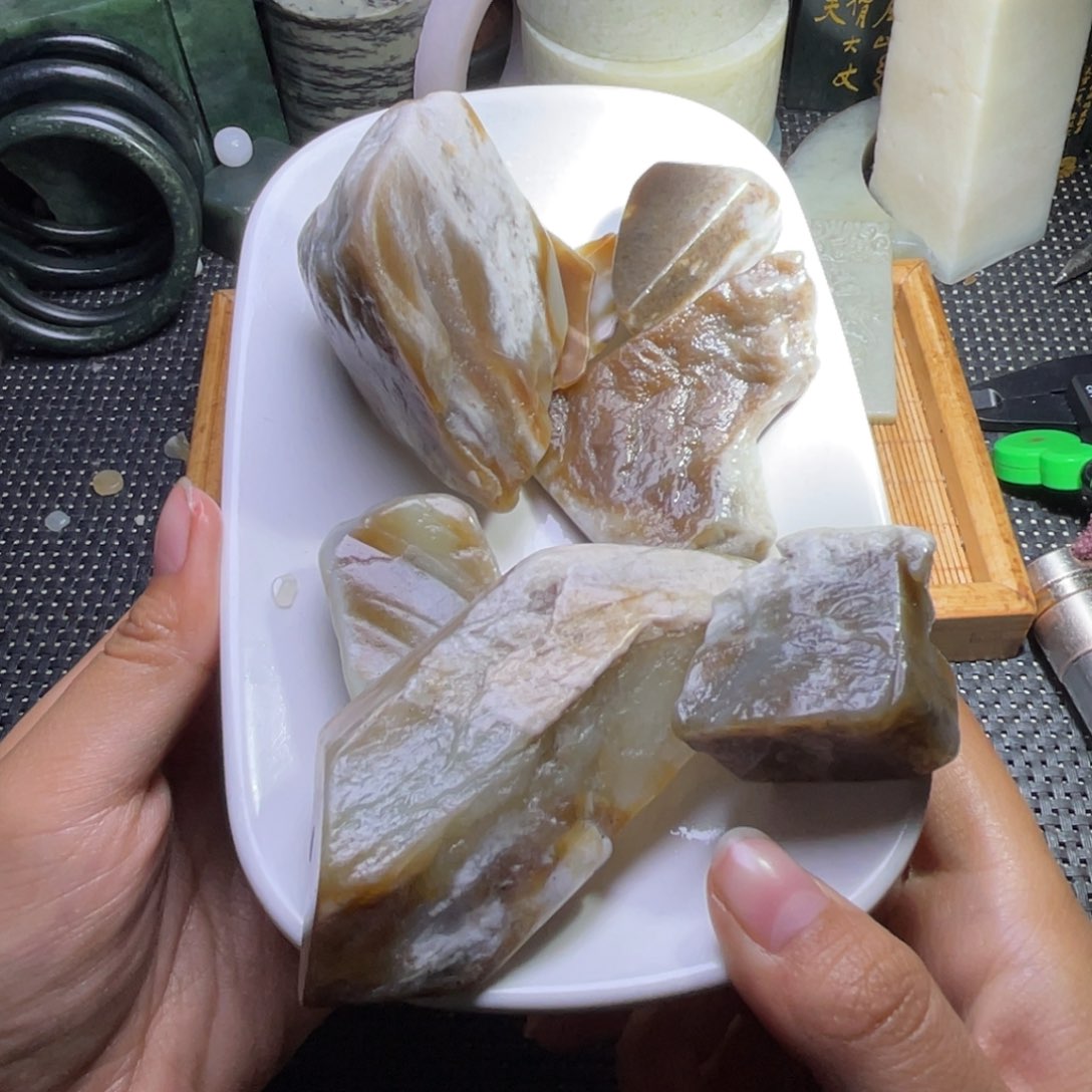 未镶嵌和田玉珠宝半成品