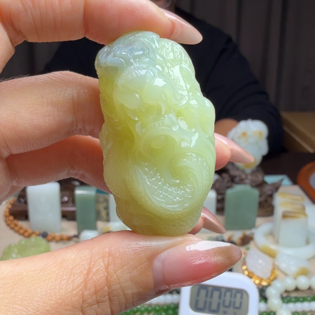 和田玉挂件未镶嵌山*