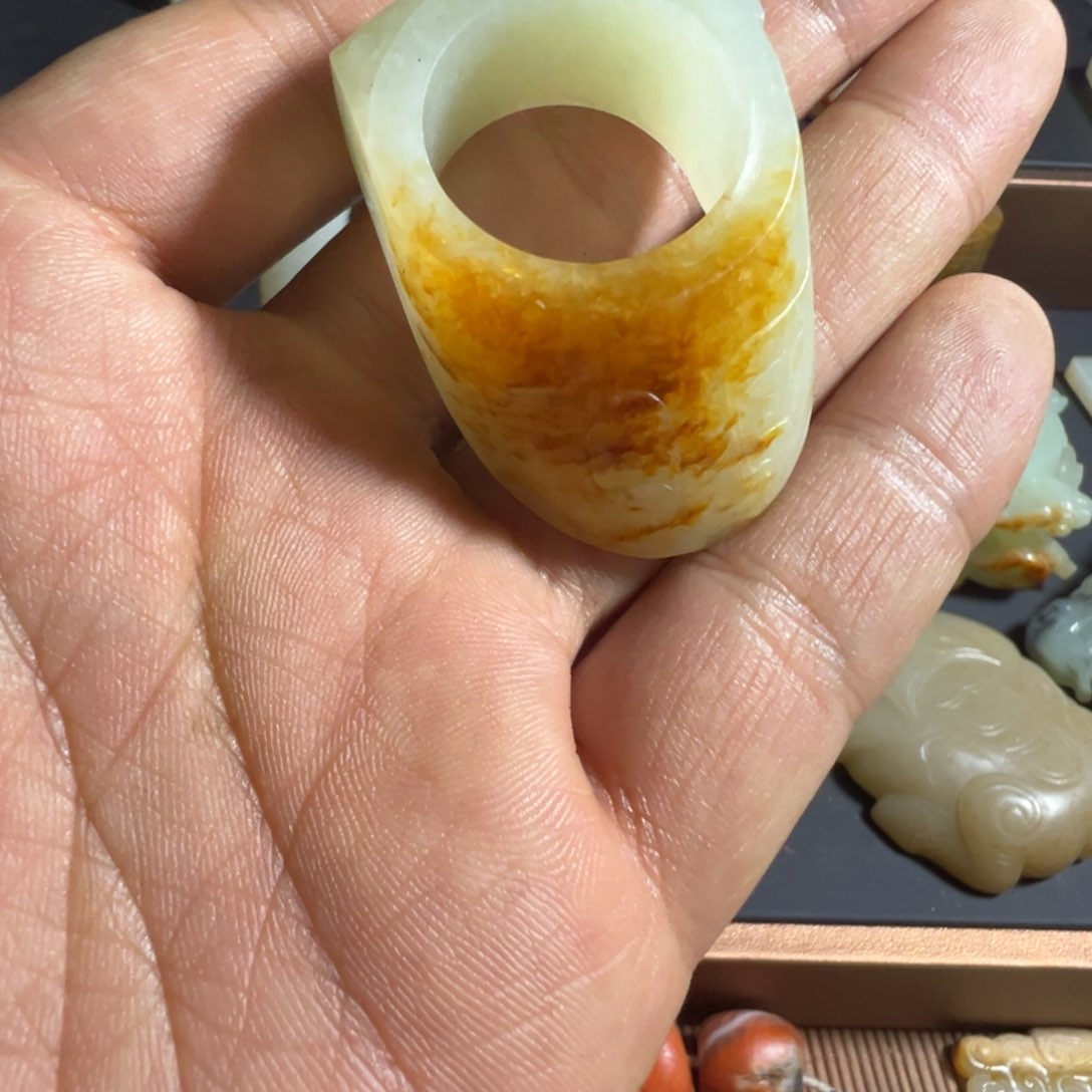 和田玉聚盛和未镶嵌乙