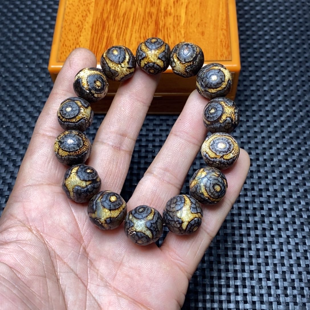 如***酒玛瑙/玉髓未镶嵌手链