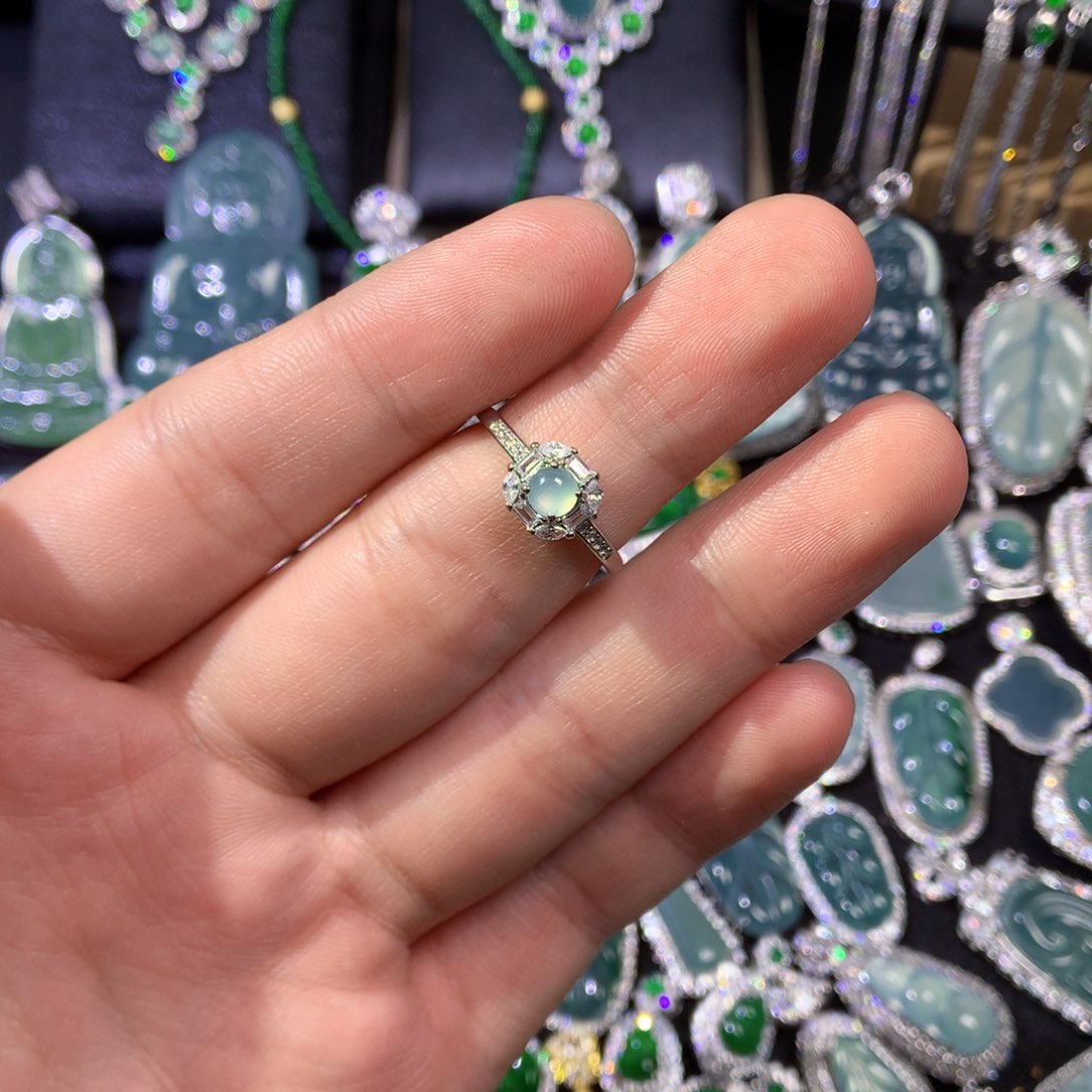 翡翠挂件未镶嵌88766656788