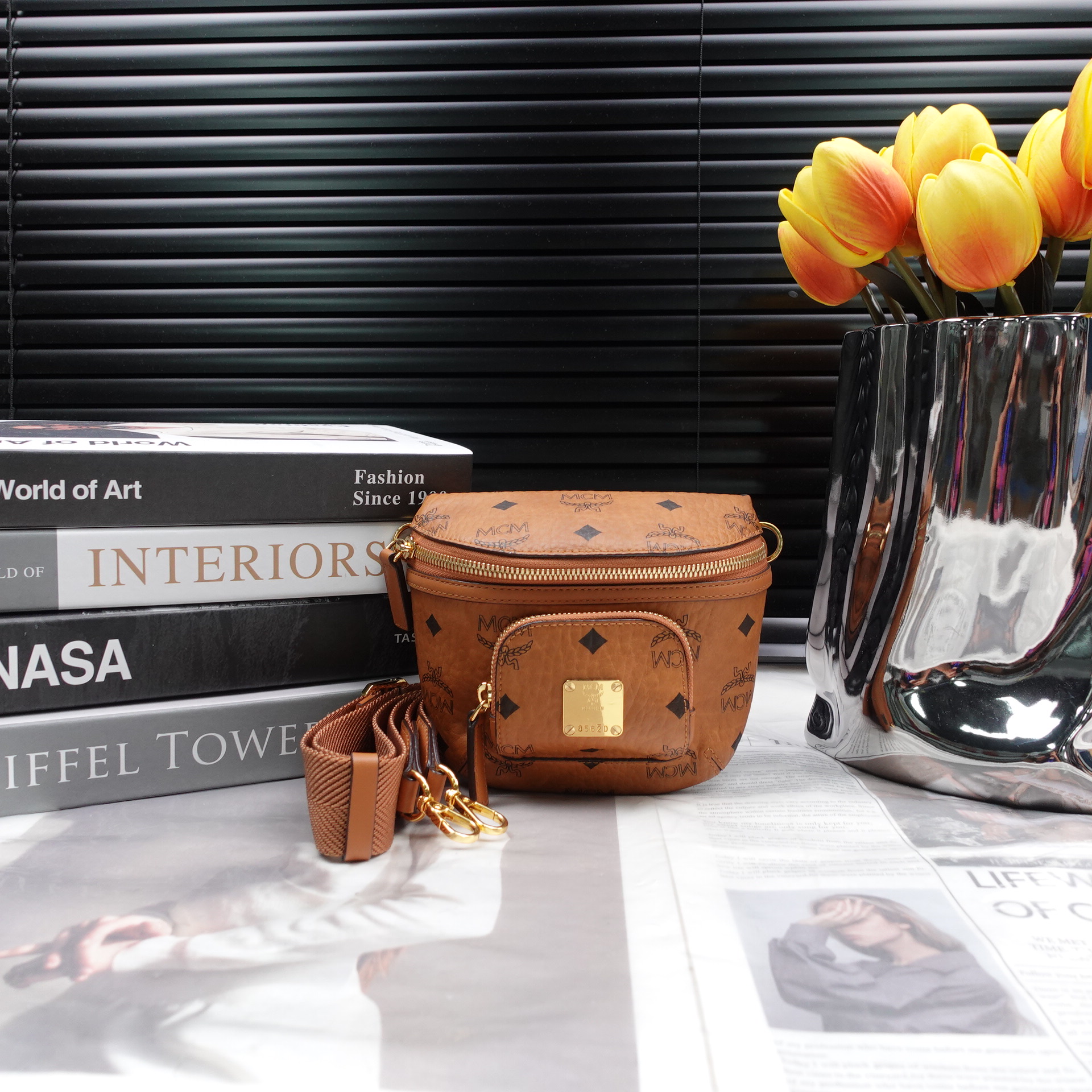 95新 MCM 胸包/T10239743