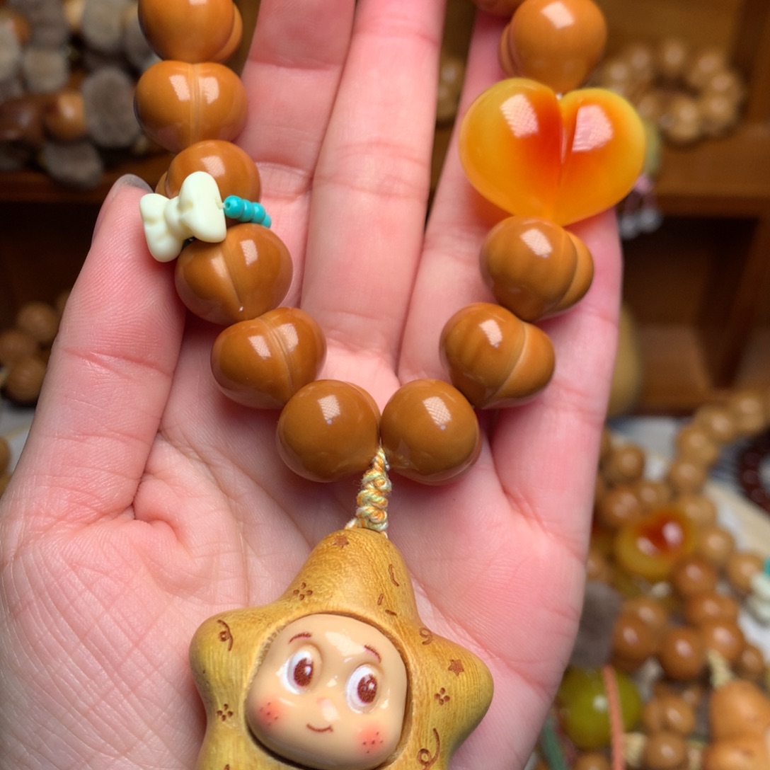 猴头核桃吊坠16玻璃底定制