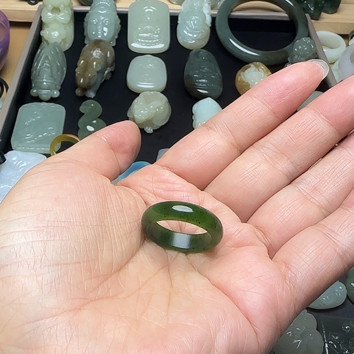 *****和田玉（碧玉）未镶嵌戒指