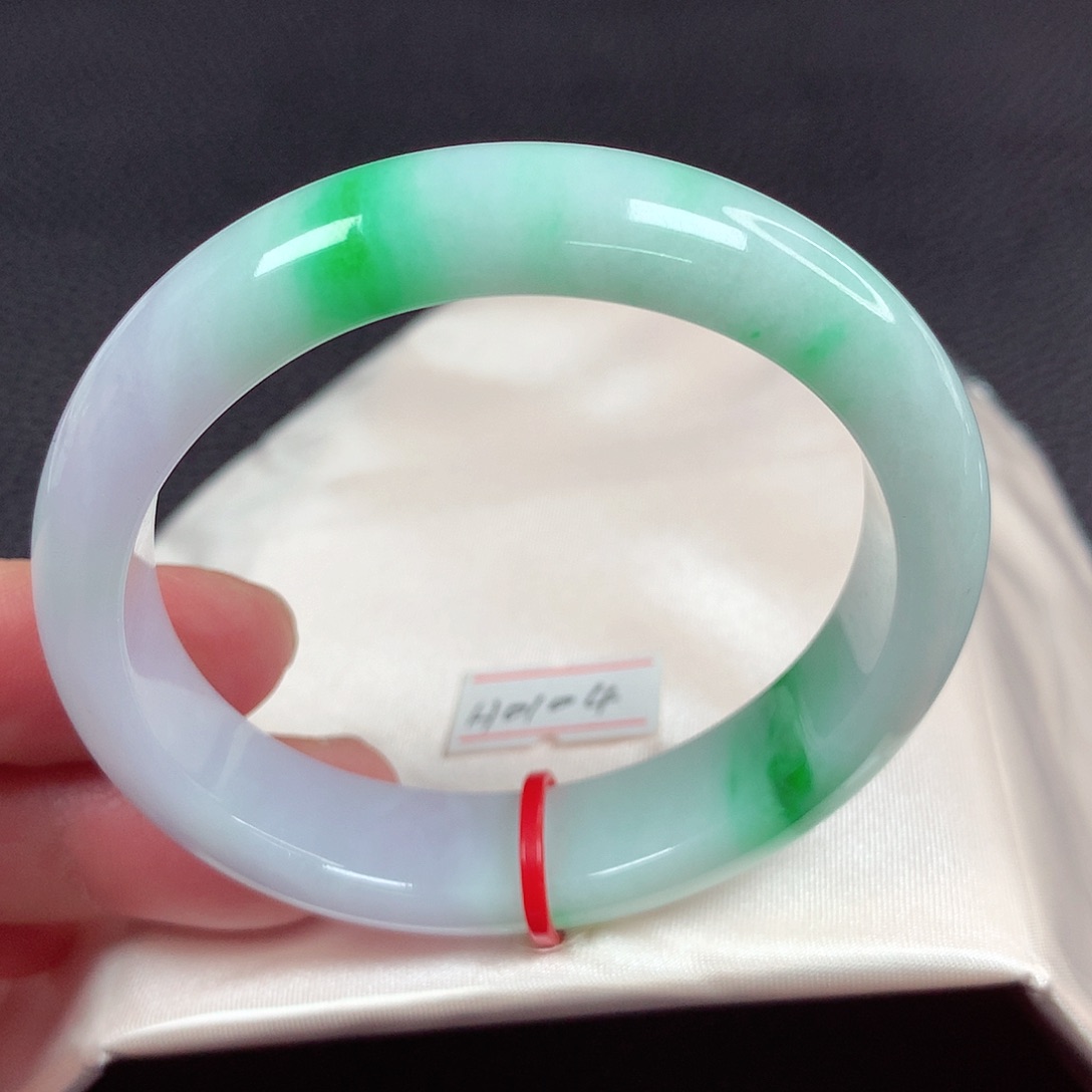 翡翠手镯未镶嵌天然翡翠手镯