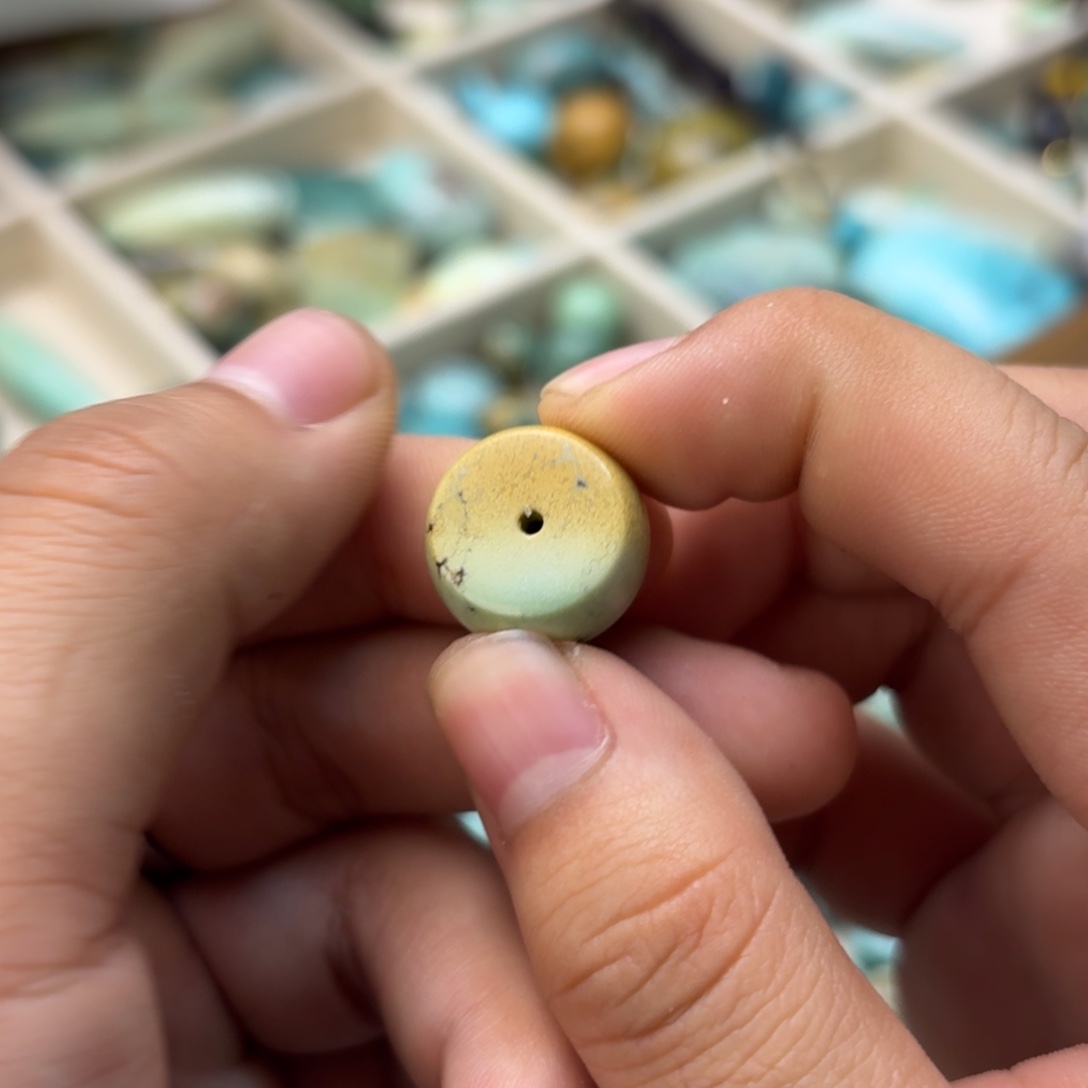 南红玛瑙未镶嵌绿松石