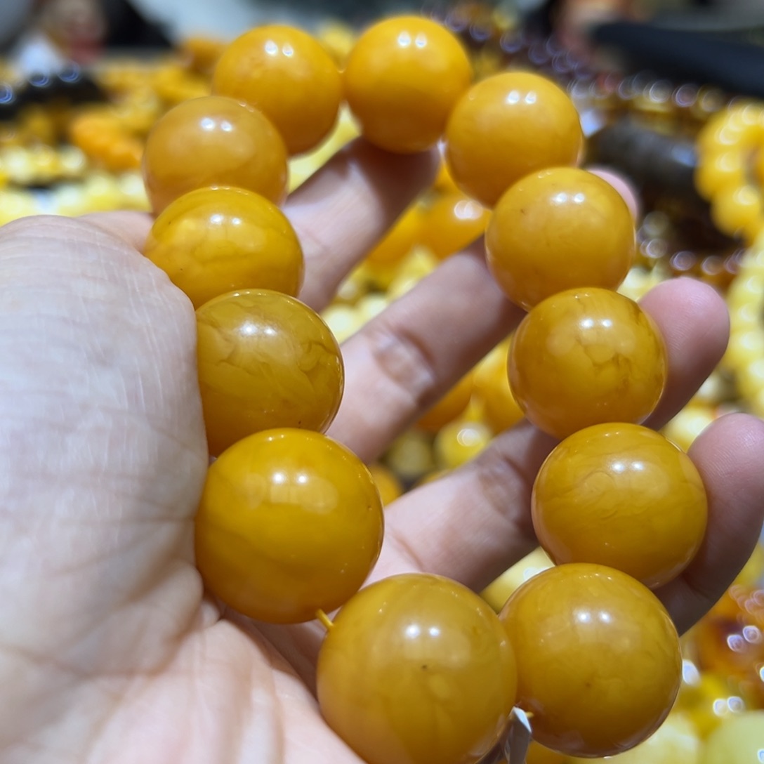 琥珀珠宝奇石未镶嵌