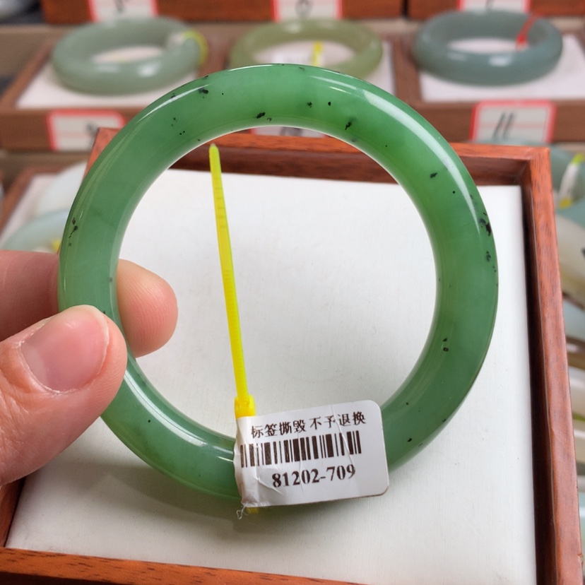 【闪购商品】和田玉手镯未镶嵌54.5