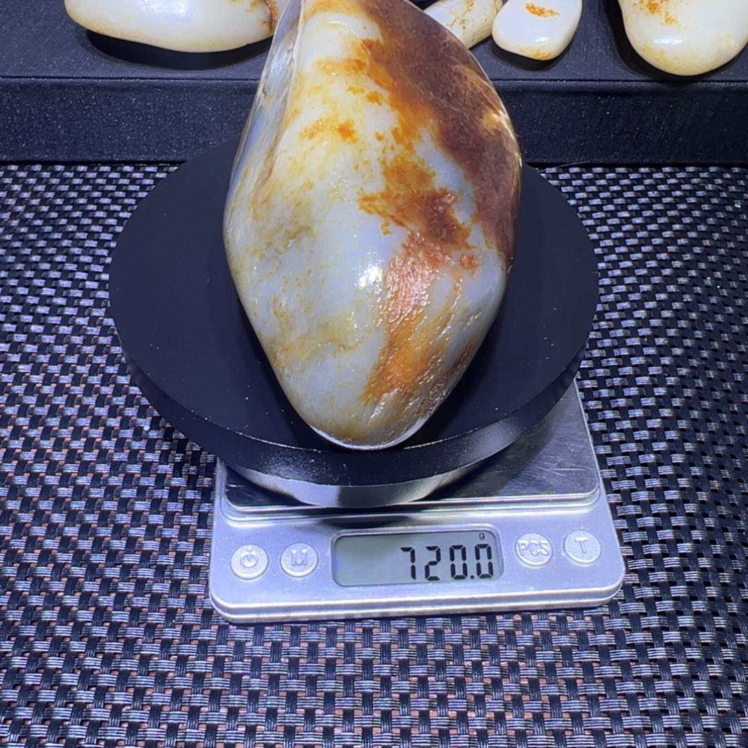 和田玉（子料）未镶嵌吊坠(不含链)720克