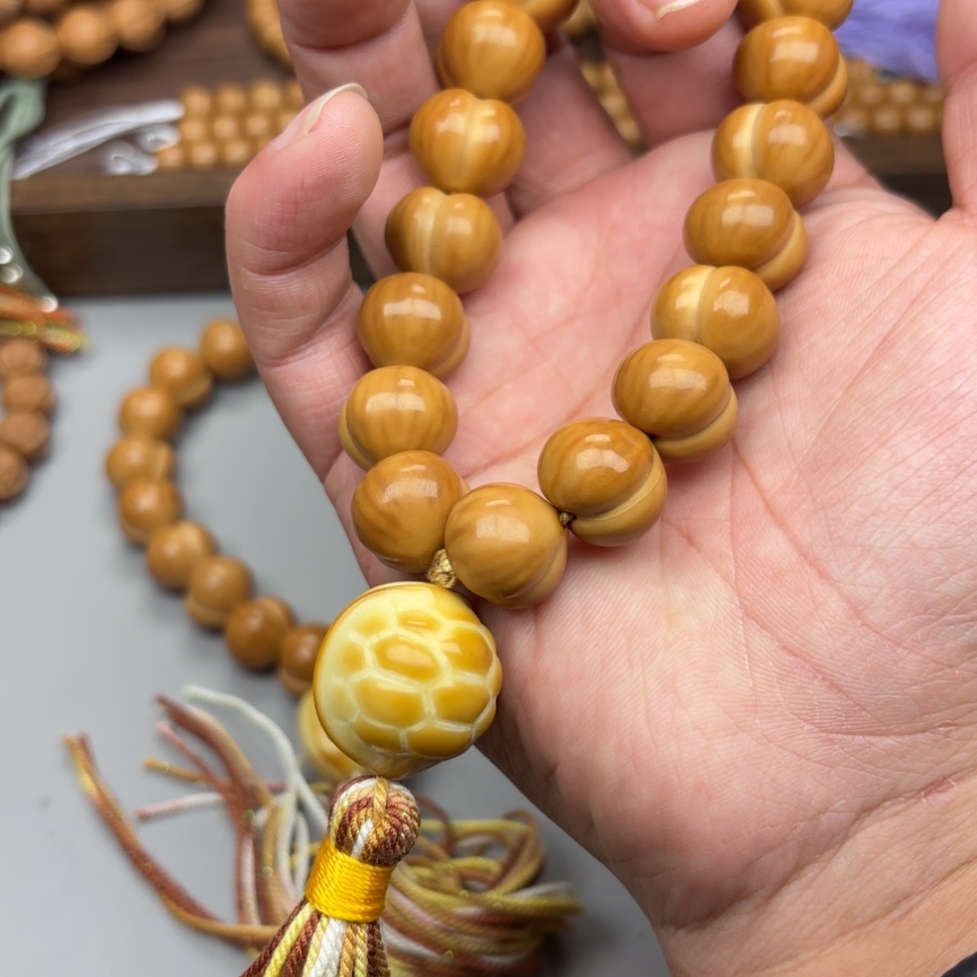 猴头核桃手串柯基屁桃16.6