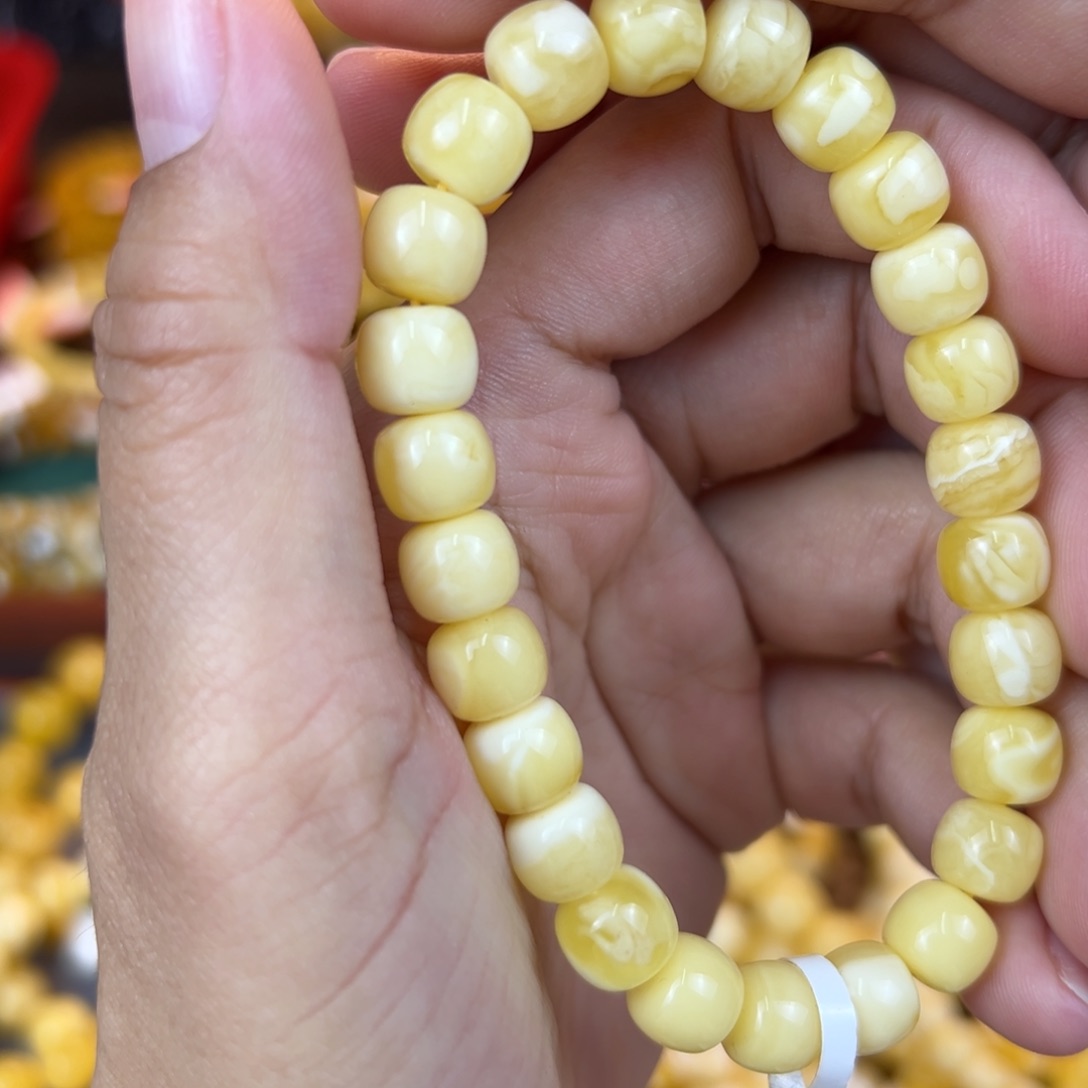 琥珀裸石未镶嵌kkjjjhhhjjjjjh