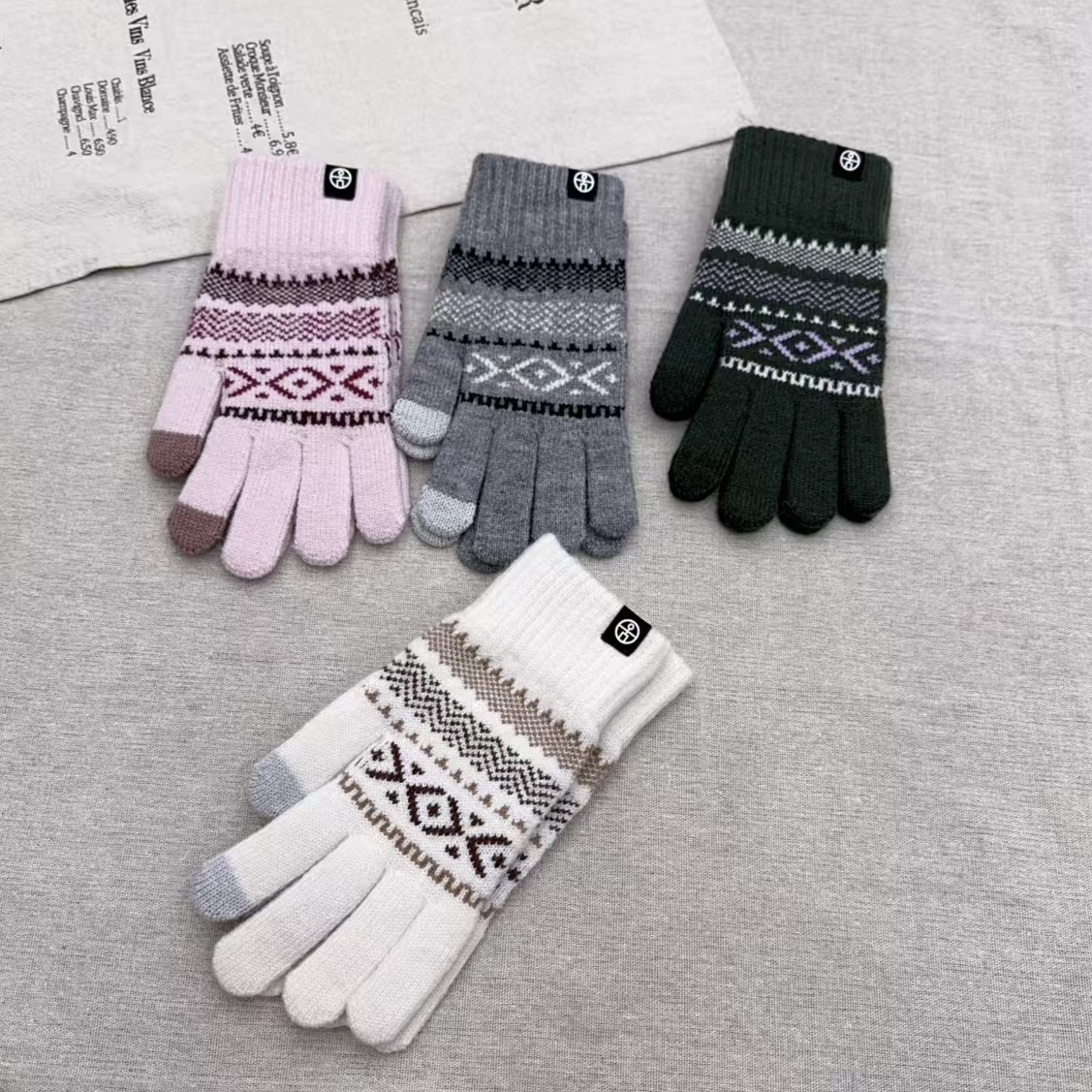 奢丝物语冬季费尔岛风可触屏保暖手套
