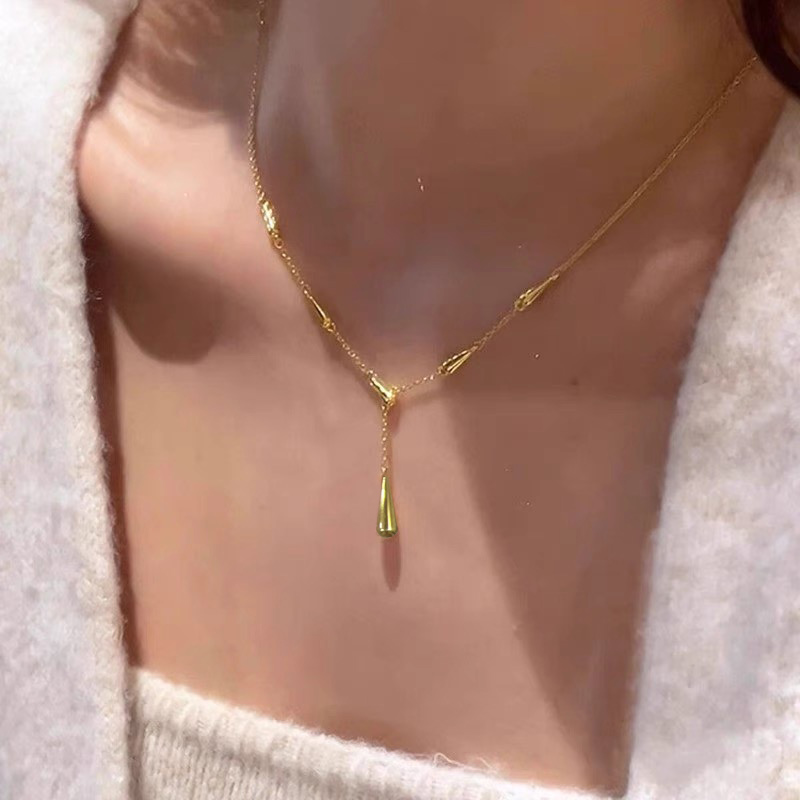 钛钢项链 小蛮腰水滴项链女超闪精致气质小众锁骨链高级感首饰品