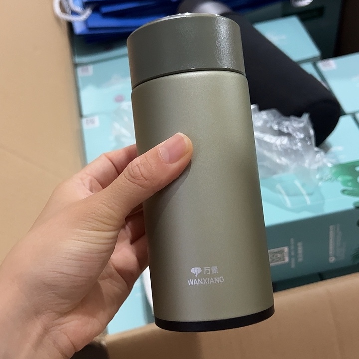 万象D20A绿色304没有网315保温杯