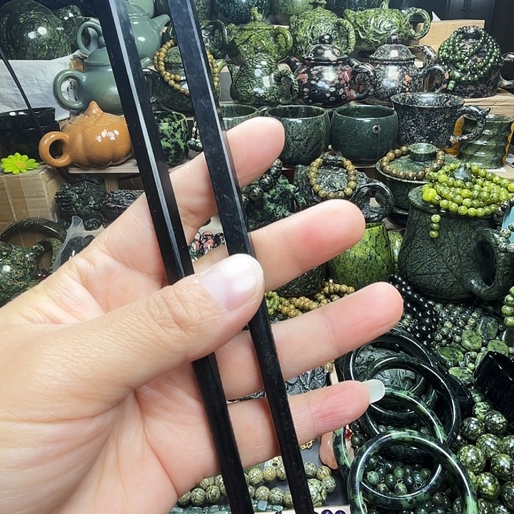蛇纹石玉未镶嵌珠宝半成品藏玉药王石福利款黑包公筷子