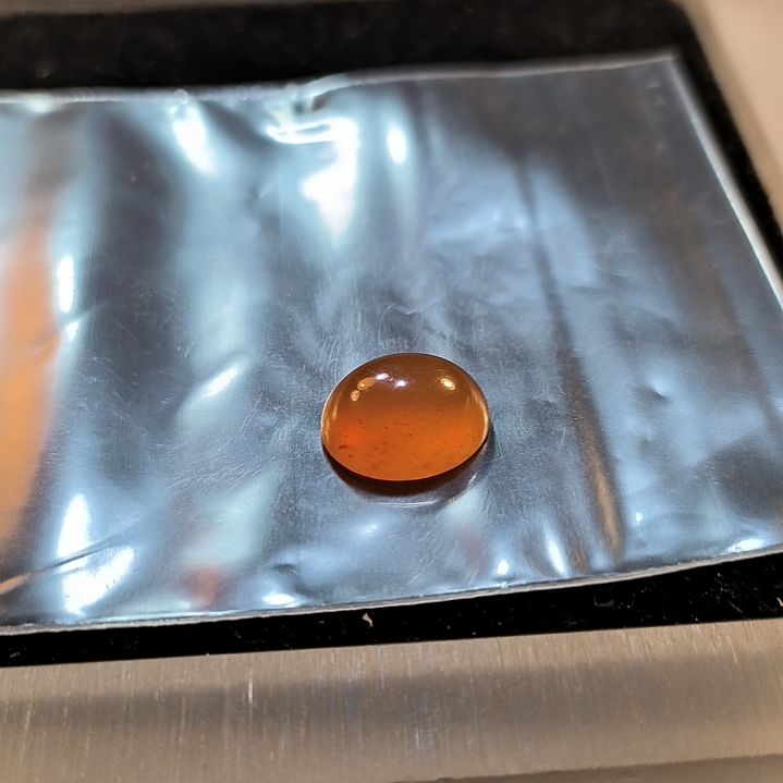田***头石英岩玉未镶嵌戒面