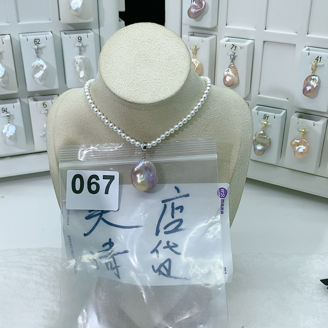 淡水珍珠颈饰合金